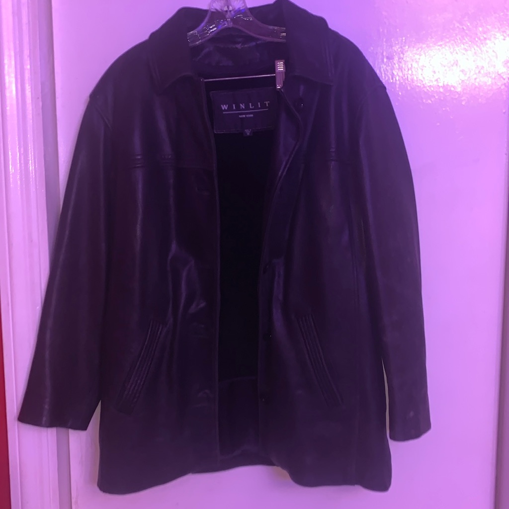 Winlit Women’s Leather Jacket